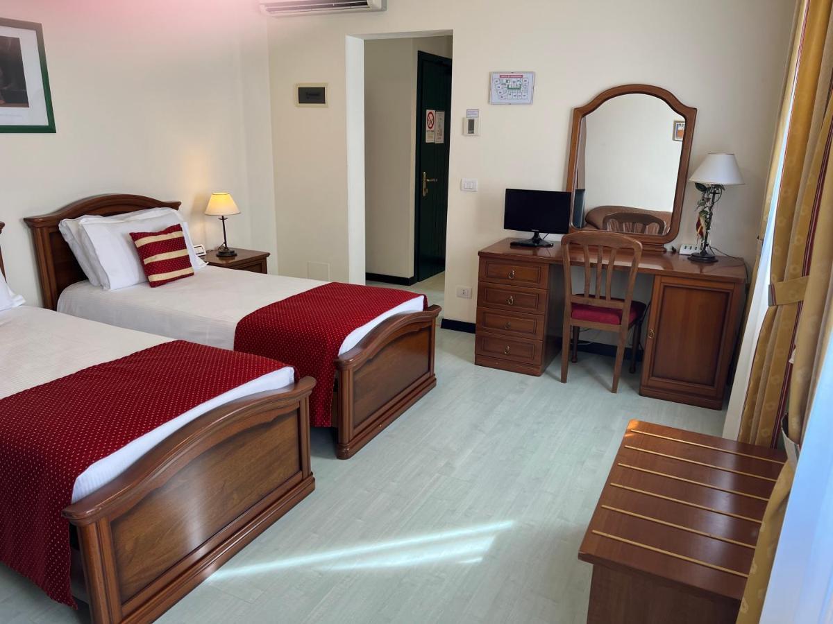 Albergo Italia Fossalta di Piave Экстерьер фото