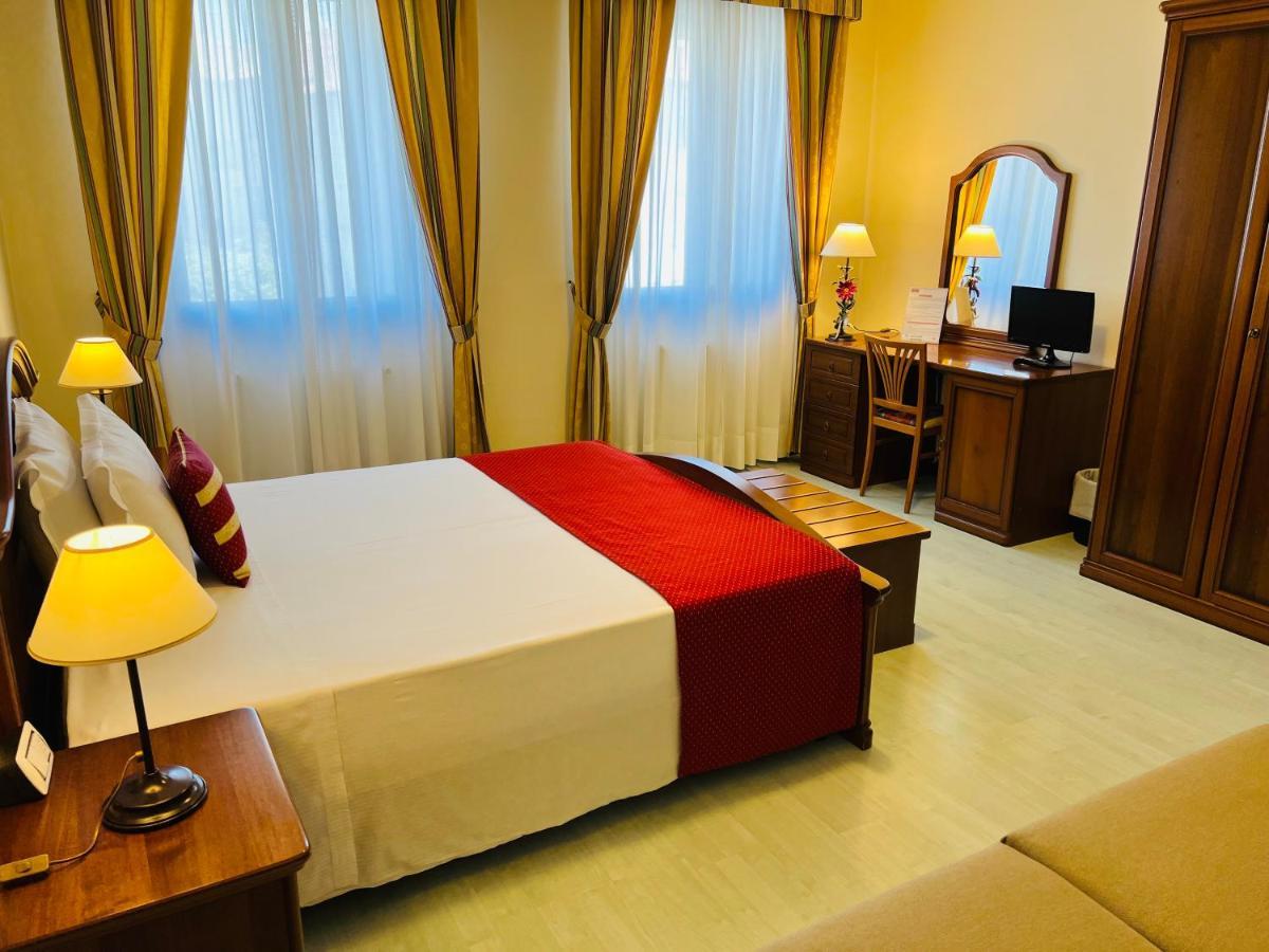 Albergo Italia Fossalta di Piave Экстерьер фото