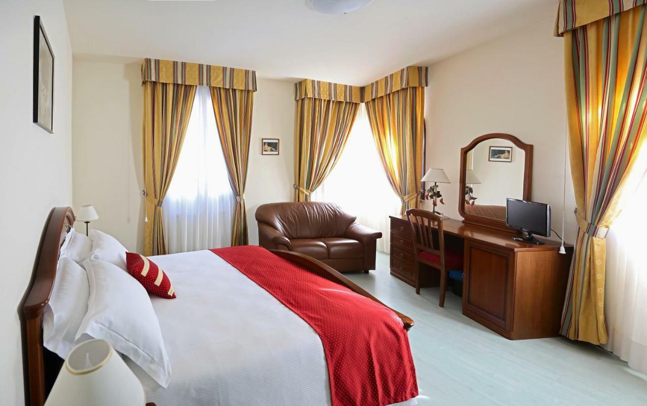 Albergo Italia Fossalta di Piave Экстерьер фото